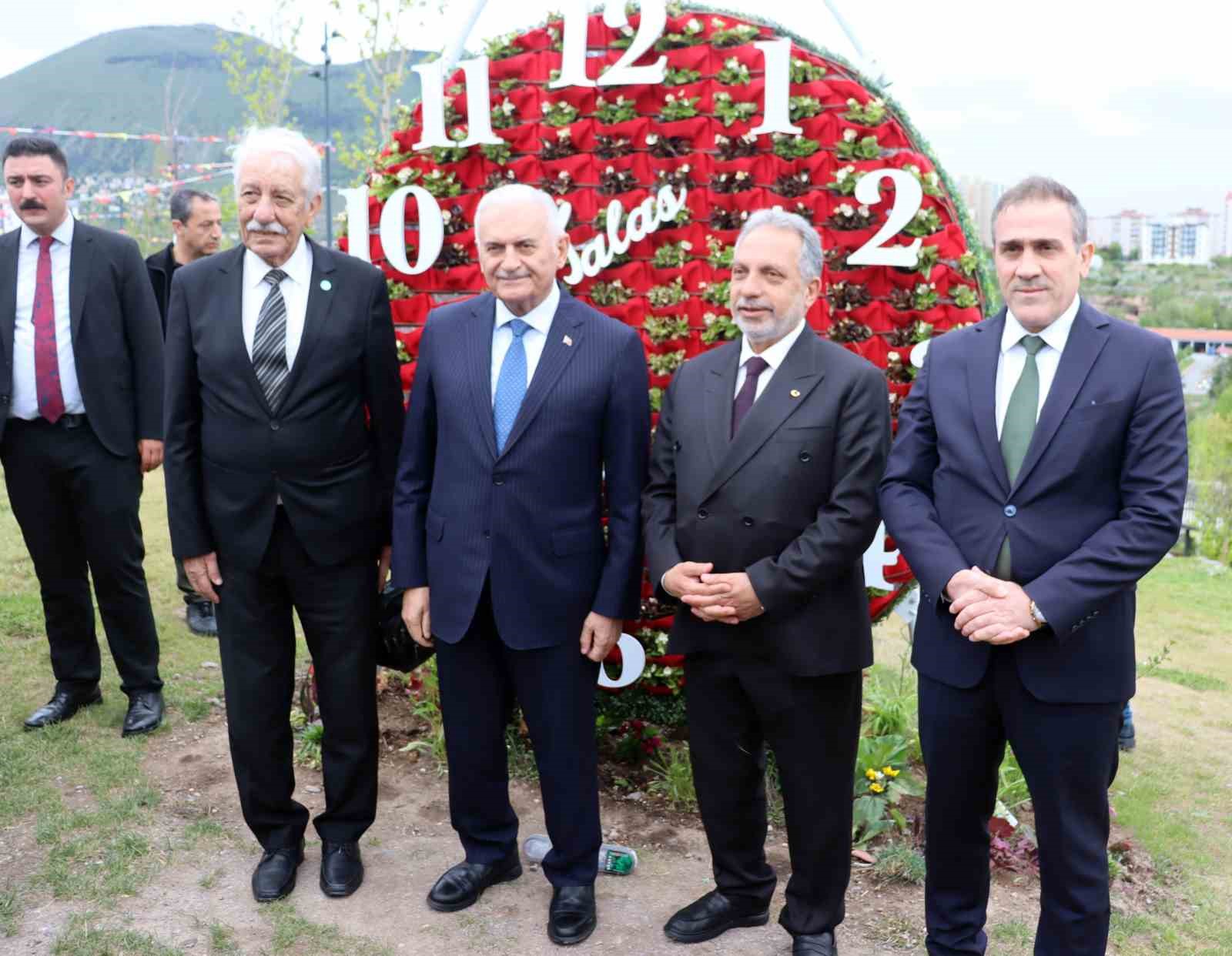 Yıldırım: "T&uuml;rkistan b&ouml;lgesindeki bazı &uuml;lkelerin Kiril alfabesini kullanması işimizi zorlaştırıyor"

