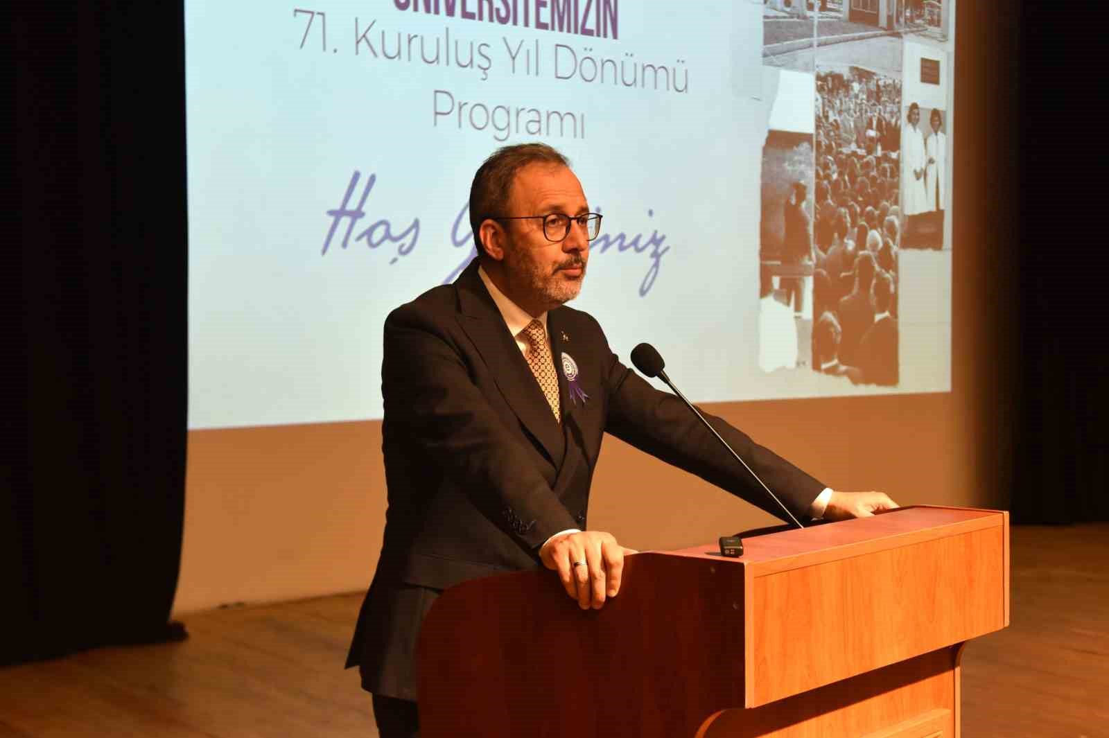 Ege Üniversitesi 71’inci yaşını coşkuyla kutladı