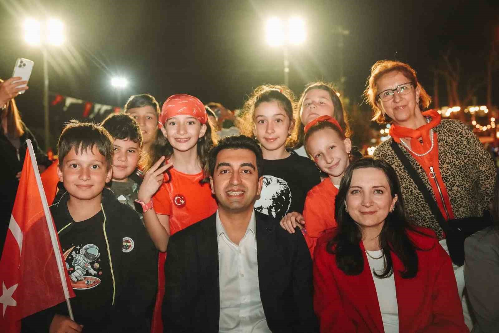 Tuzlalılar 19 Mayıs’ı Gençlik Konseri ile kutladı