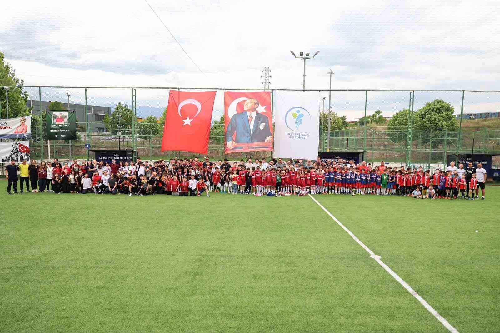 Merkezefendi&rsquo;de 19 Mayıs Spor Turnuvaları tamamlandı
