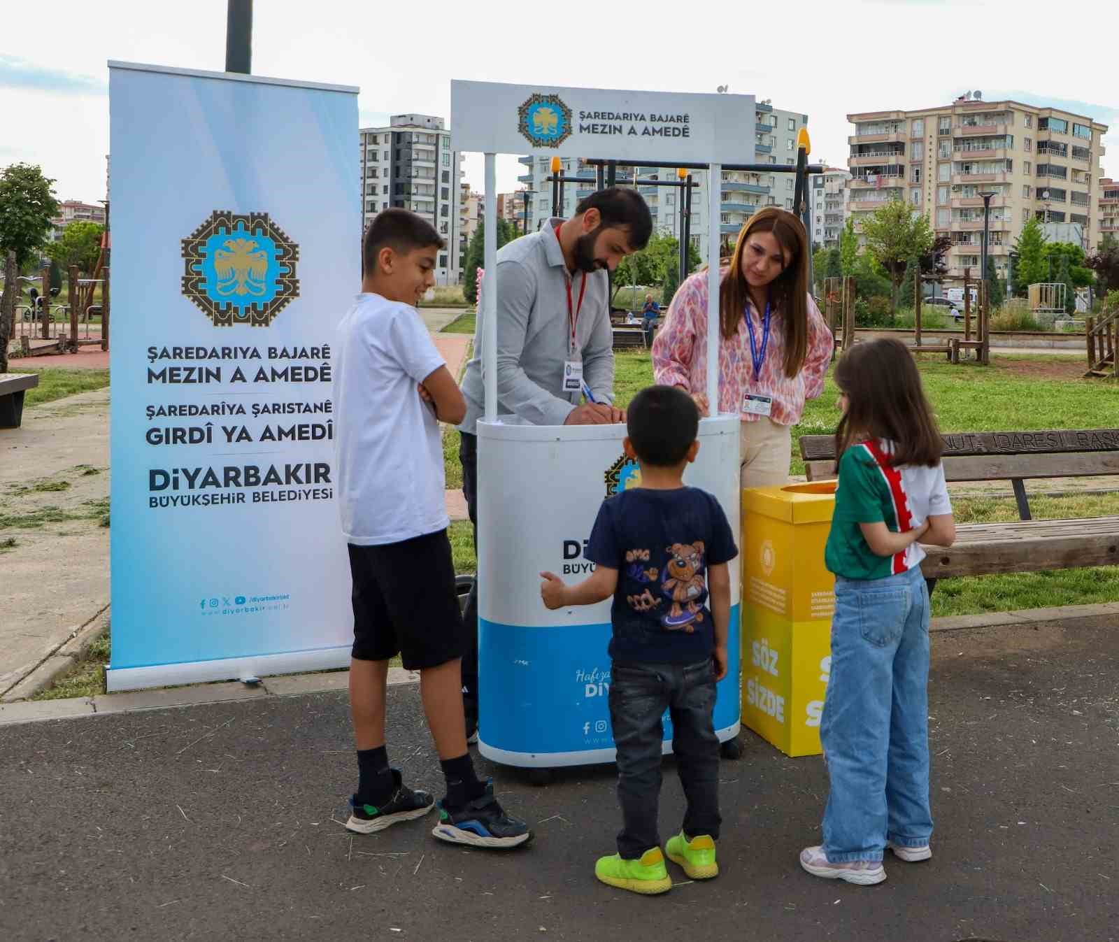 Yerinde &Ccedil;&ouml;z&uuml;m ekipleri parklarda vatandaşlarla buluştu
