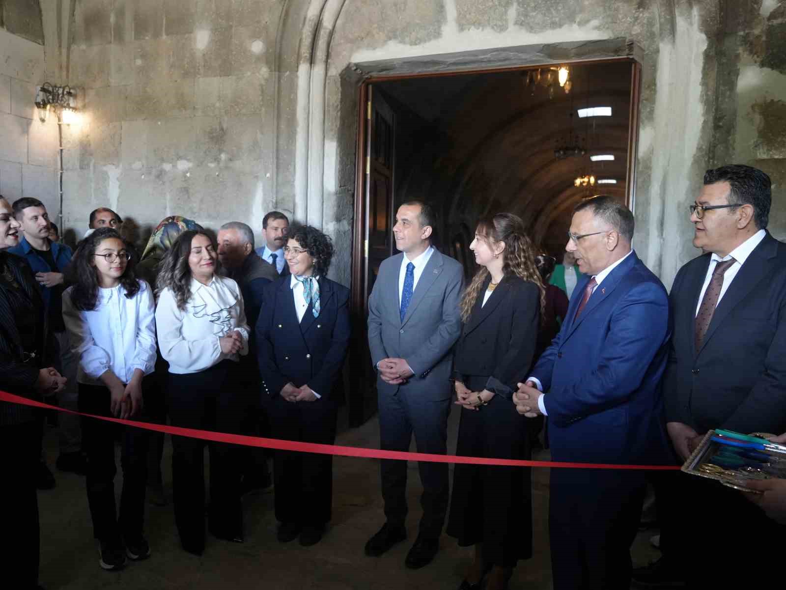 Anadolu Selçukluları döneminde inşa edilen Ejder Kervansarayı’nda "Nakş-ı Saray" sergisi