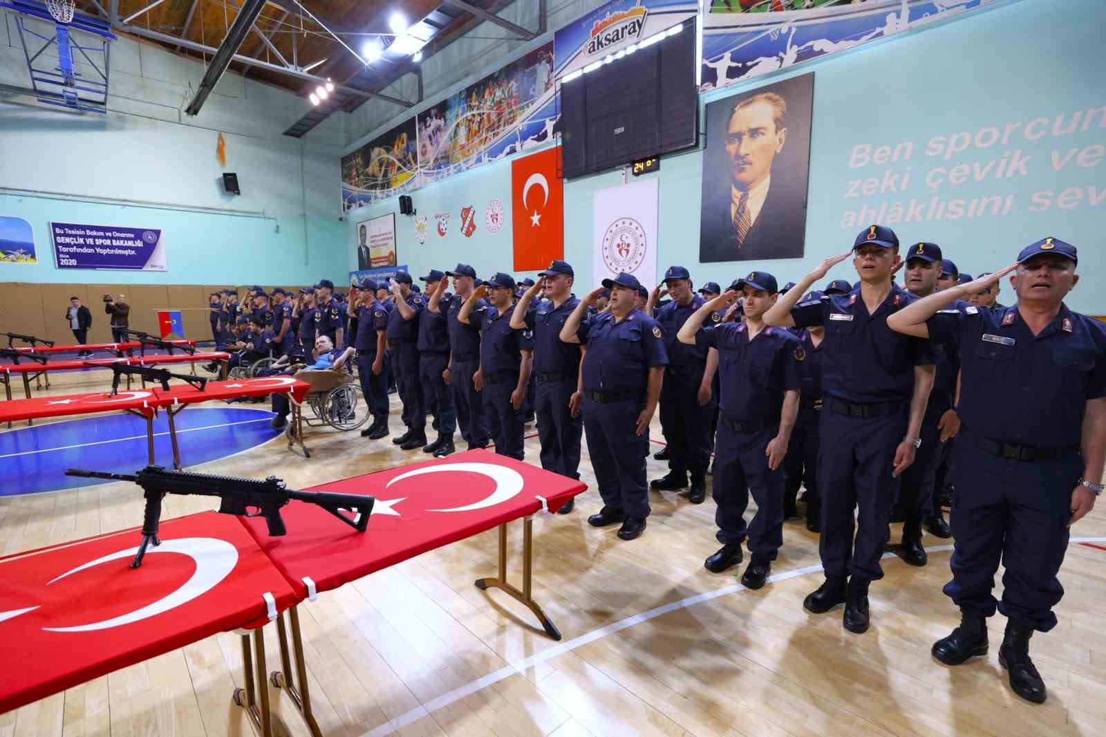 Aksaray&rsquo;da &ouml;zel gen&ccedil;lerin bir g&uuml;nl&uuml;k askerlik heyecanı
