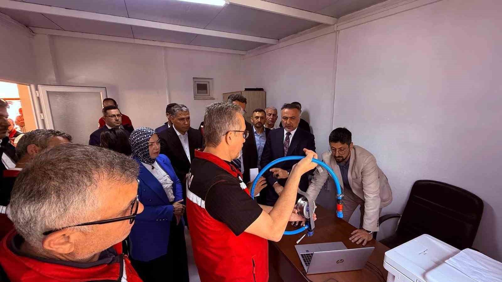 T&uuml;rkiye&rsquo;nin ilk zirai m&uuml;cadele test istasyonu Sarıg&ouml;l&rsquo;de a&ccedil;ıldı
