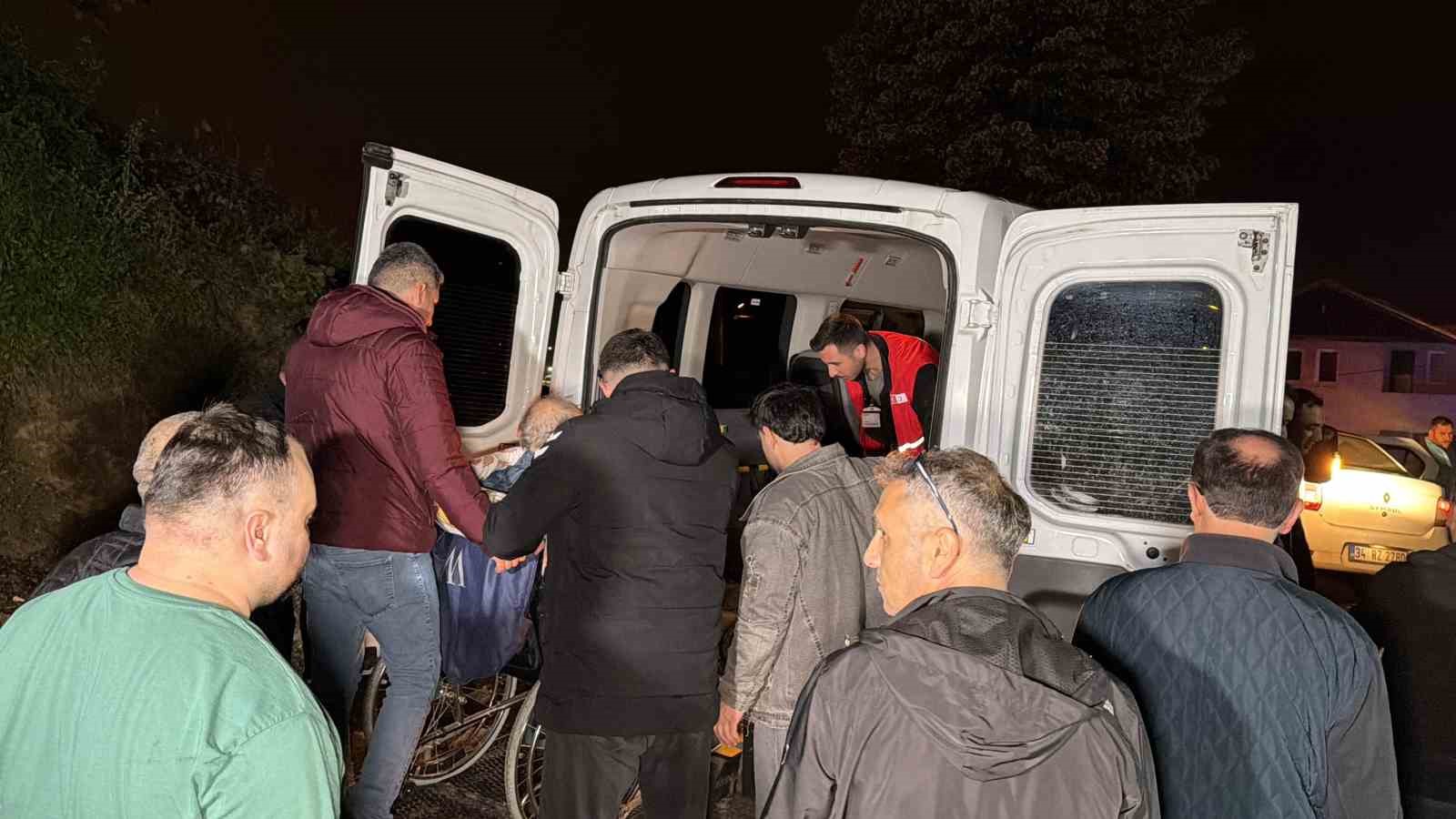 Düzce’de huzurevinde yangın: 54 kişi tahliye edildi