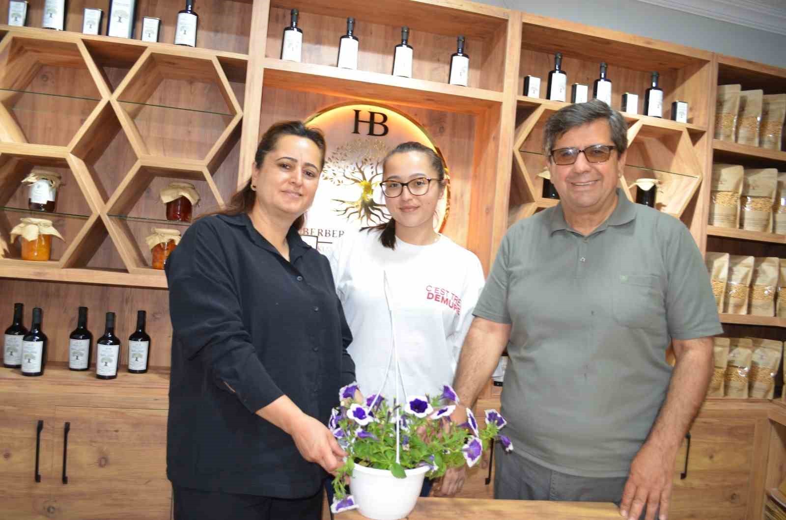 Köydeki hayatını girişime dönüştürdü