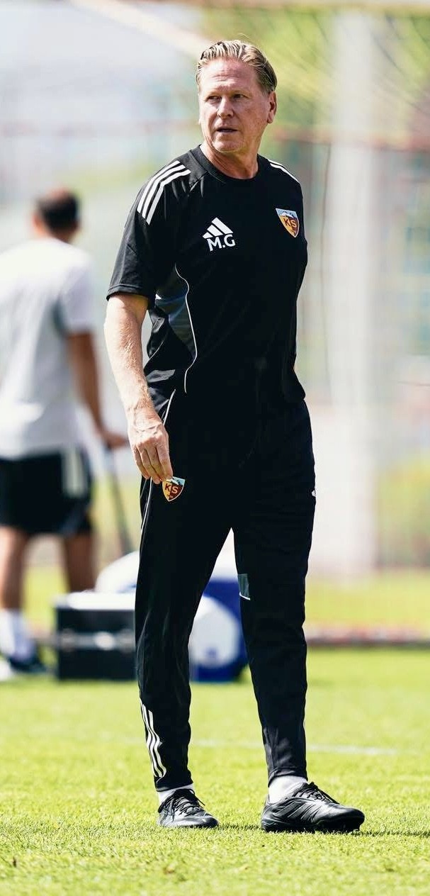 Kayserispor 34 haftada 3 hoca ile çalıştı