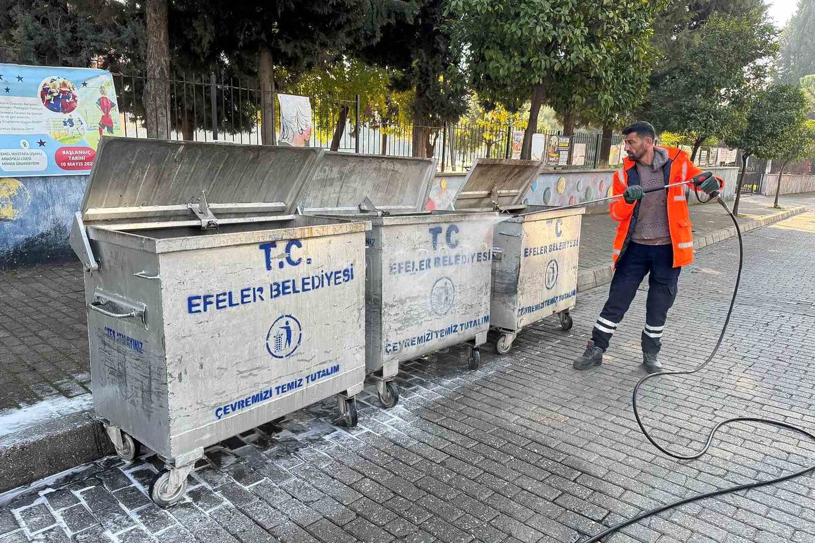 Efeler Belediyesi’nden bayram temizliği