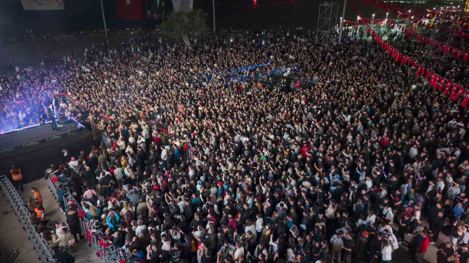 Sporun ve gençliğin şehri Mersin’de Mert Demir rüzgarı esti