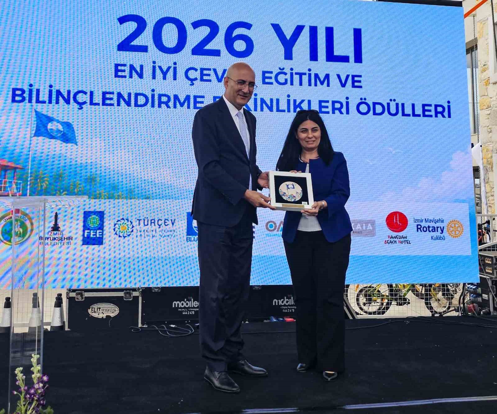 Muratpaşa "En İyi &Ccedil;evre Eğitim ve Bilgilendirme Etkinlikleri" &ouml;d&uuml;l&uuml;n&uuml; &uuml;st &uuml;ste 11&rsquo;inci kez kazandı
