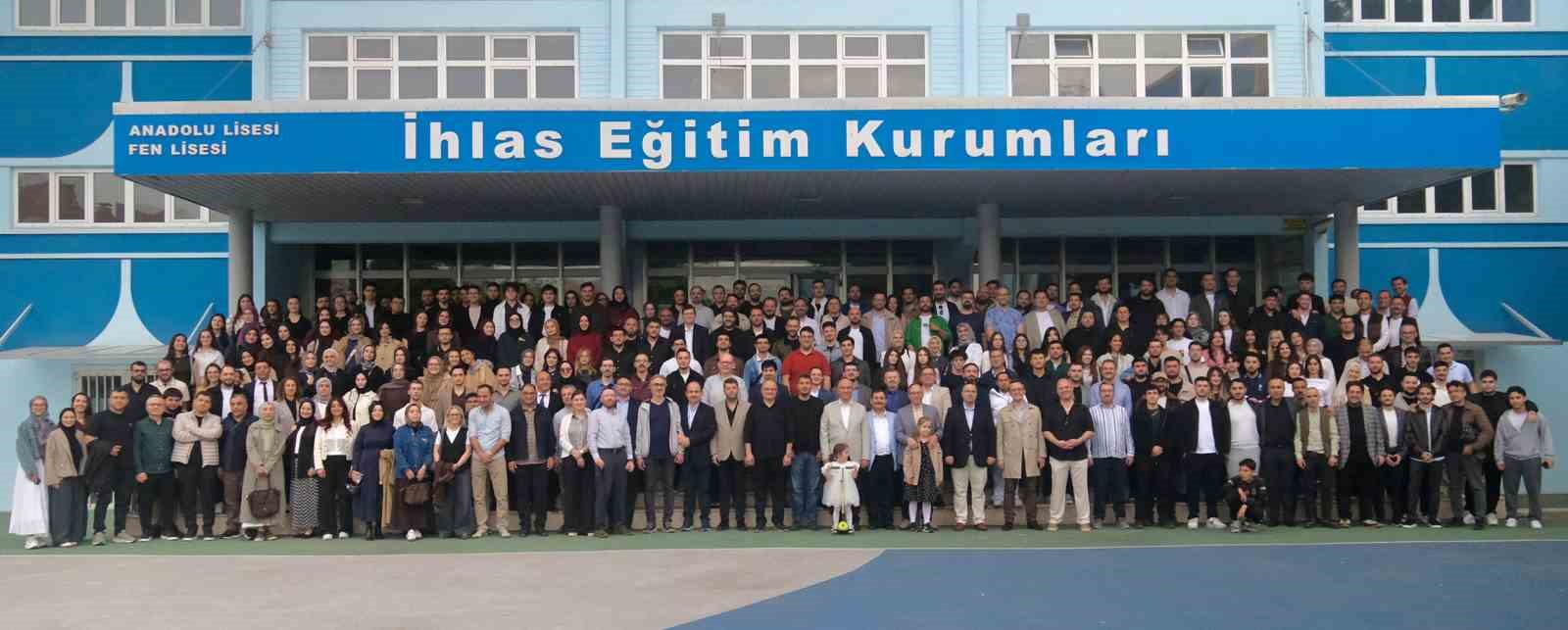 İhlas Koleji 30. Yıl Mezunlar Buluşması’nda "Büyük aile" ve "Güçlü ekosistem" vurgusu