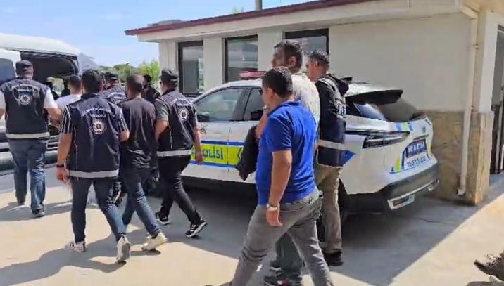 Didim’de 34 düzensiz göçmen yakalandı, 3 organizatör tutuklandı