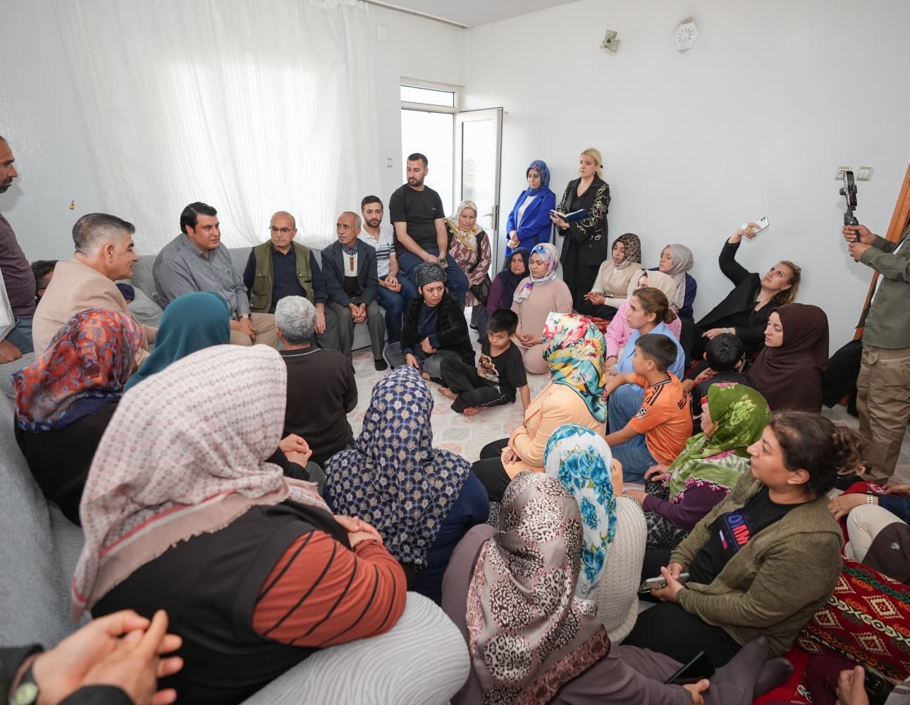 Başkan Yılmaz, 4 mahallede temaslarda bulundu