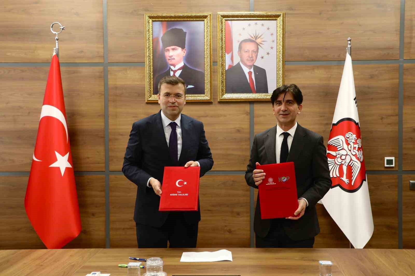Niğde&rsquo;de tarımsal &uuml;retime g&uuml;&ccedil; katacak sulama projeleri i&ccedil;in protokol imzalandı
