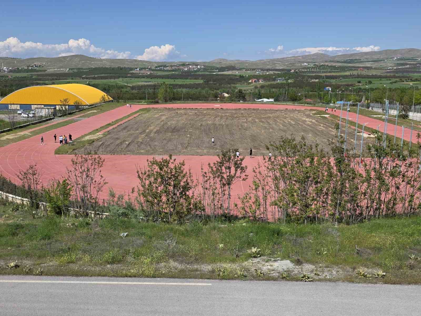 Ahmet Karadağ: "Malatya’da yapımı devam eden tesisi Türk sporuna kazandıracak olmanın heyecanını yaşıyoruz"