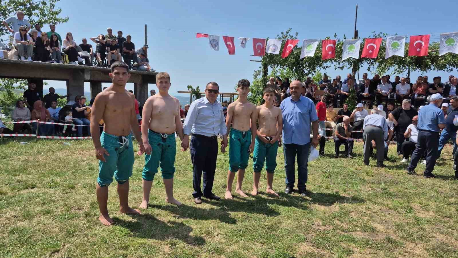 Akçakoca tarihi güreşlere hazırlanıyor