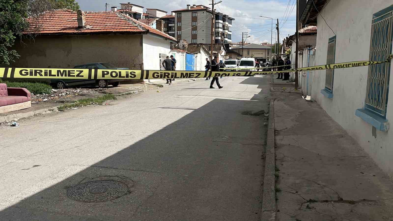 Husumetli gençlerin kavgasında 1 kişi ağır yaralandı