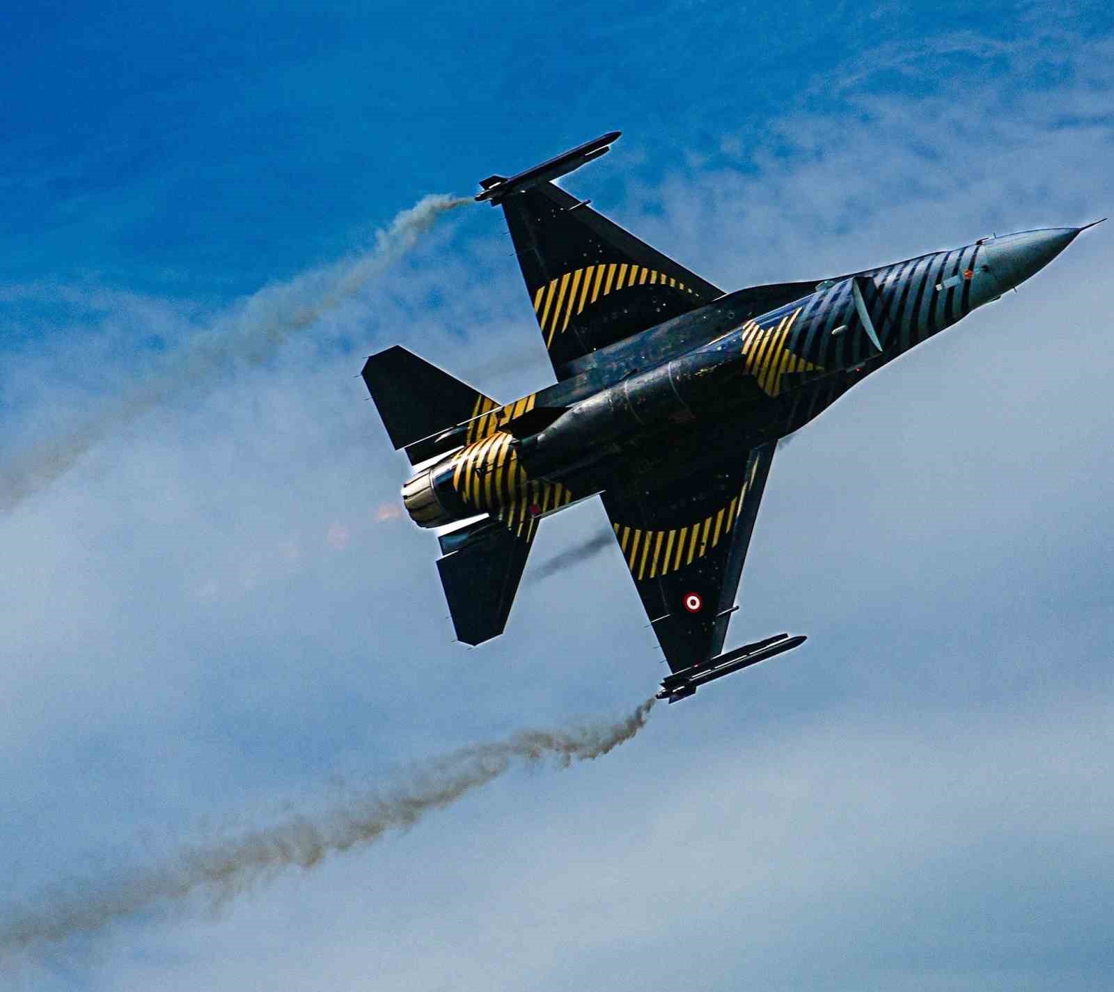 SOLOTÜRK gösterisinde dron uçuran şahsa 108 bin TL ceza