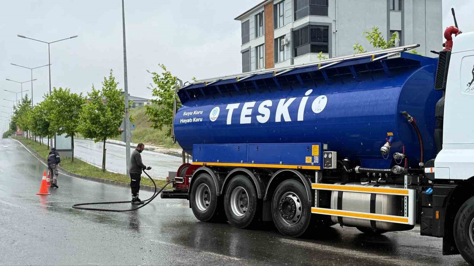 Tekirdağ’da sağanak etkili oldu, ekipler teyakkuza geçti