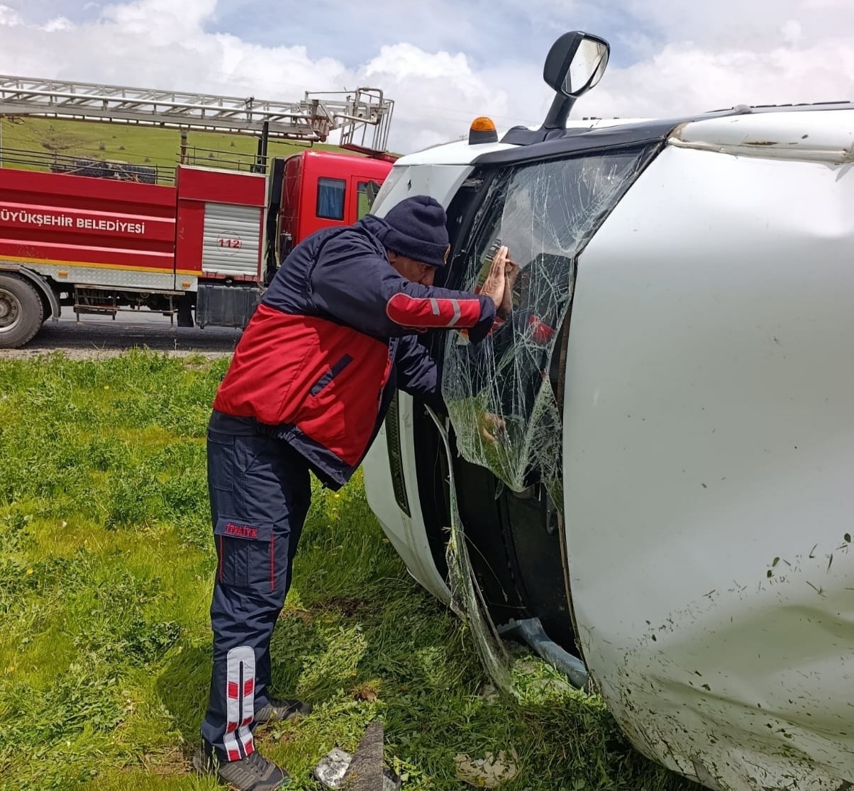 Van’da trafik kazası: 2 yaralı