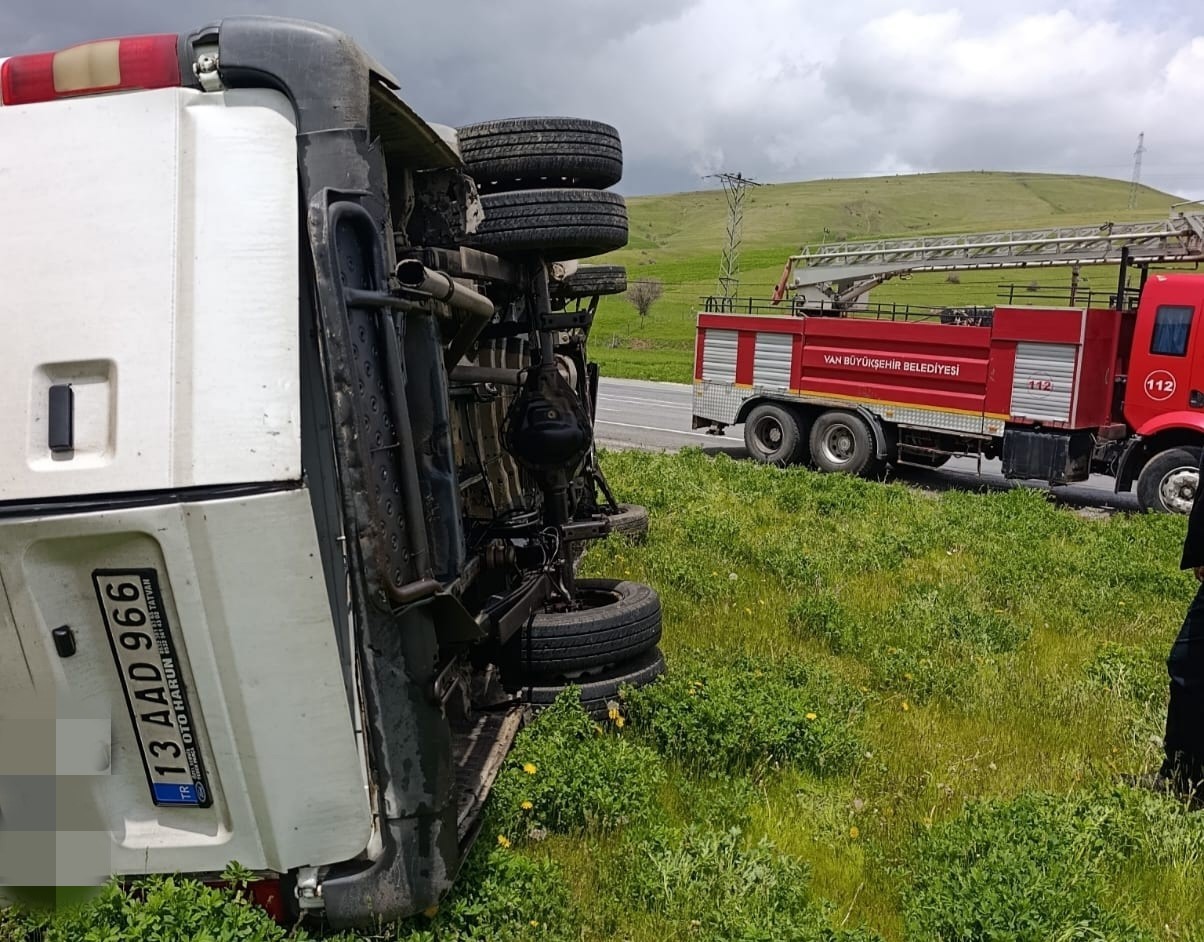 Van&rsquo;da trafik kazası: 2 yaralı
