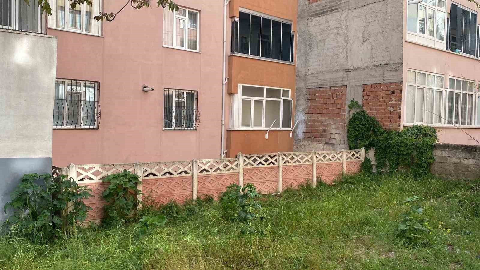 Elazığ&rsquo;da 5. kattan d&uuml;şen gen&ccedil; kız hayatını kaybetti
