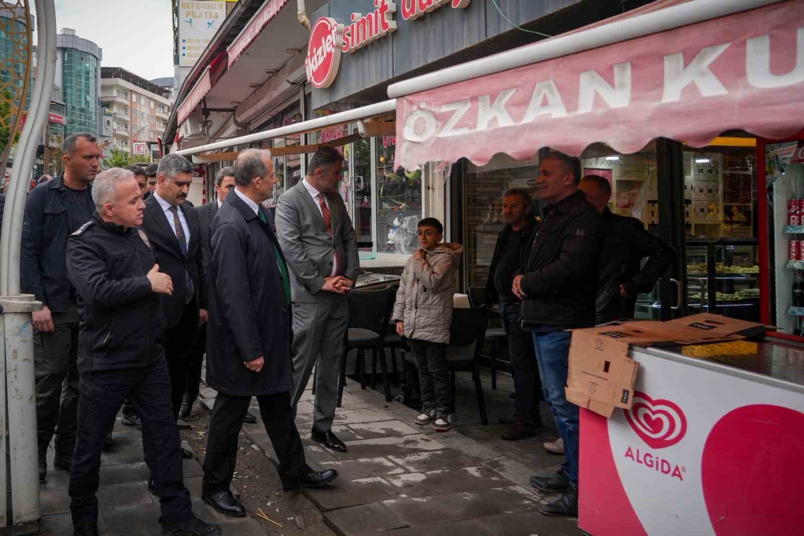 Hakkari&rsquo;de 6 bina tahliye edildi
