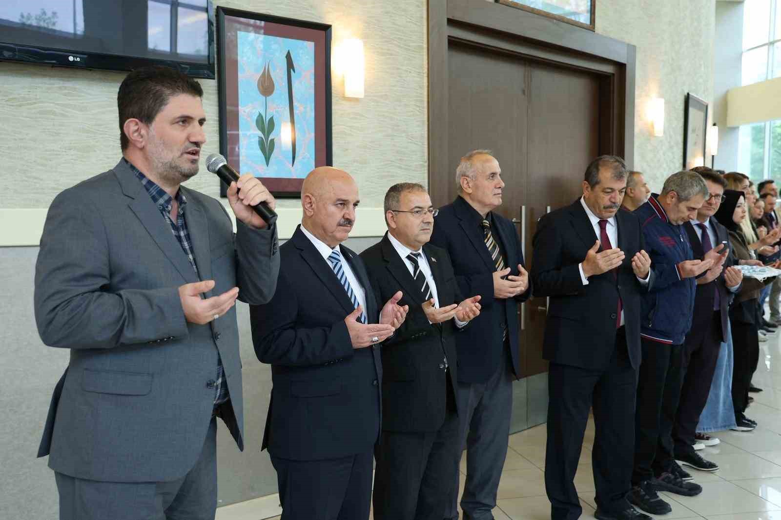 Düzce Üniversitesi’nde bayramlaştı