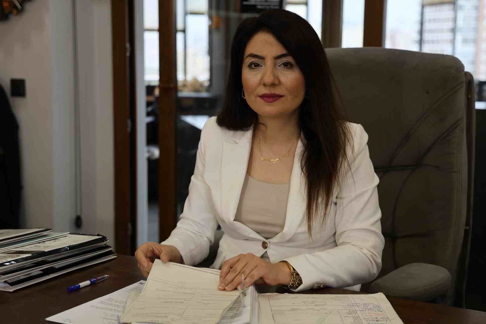 &Ouml;zel okulun fahiş fiyatla kitap satışı davasında okul m&uuml;d&uuml;r&uuml;ne hapis
