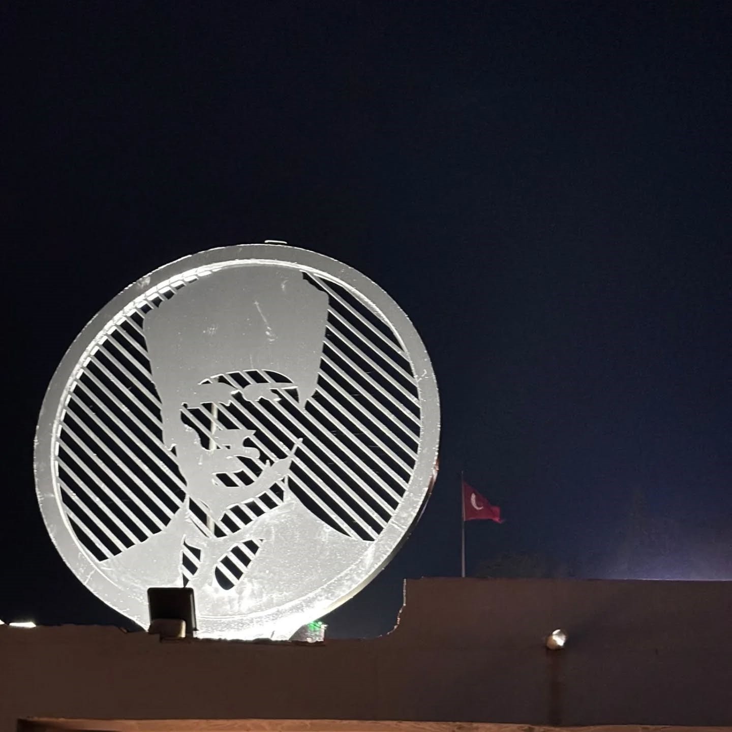 Yenipazar&rsquo;da Atat&uuml;rk sil&uuml;eti yenilendi
