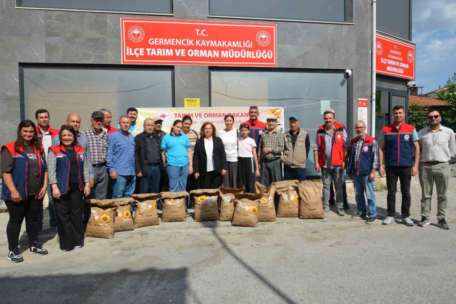 Aydın’da TAKE projeleriyle üreticiye tohum desteği sürüyor