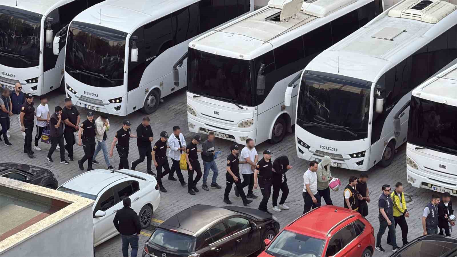 26 milyarlık yasa dışı bahis operasyonunda 103 ş&uuml;pheli adliyeye sevk edildi
