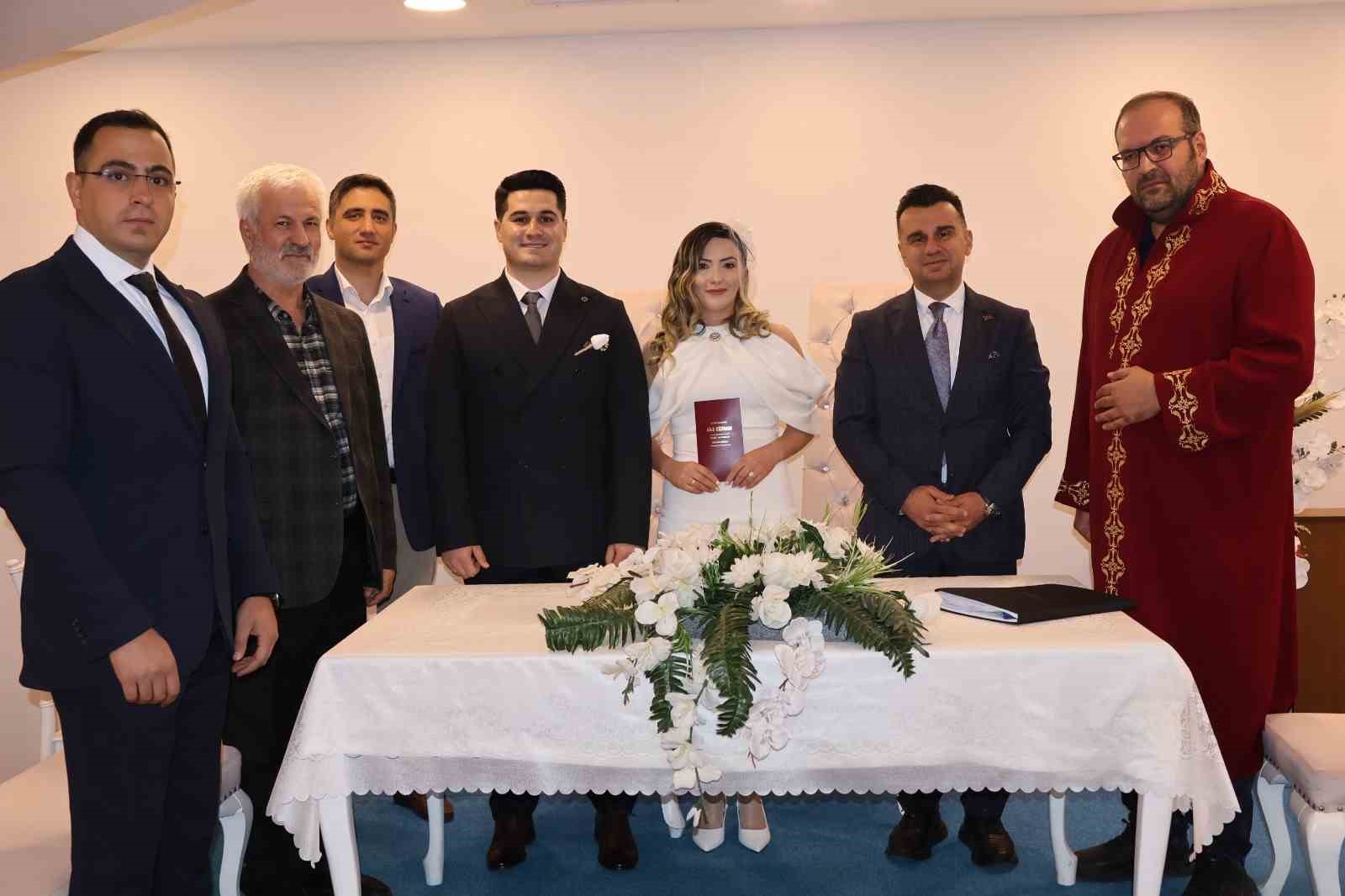 Milli Aile Haftası&rsquo;nda anlamlı nik&acirc;h
