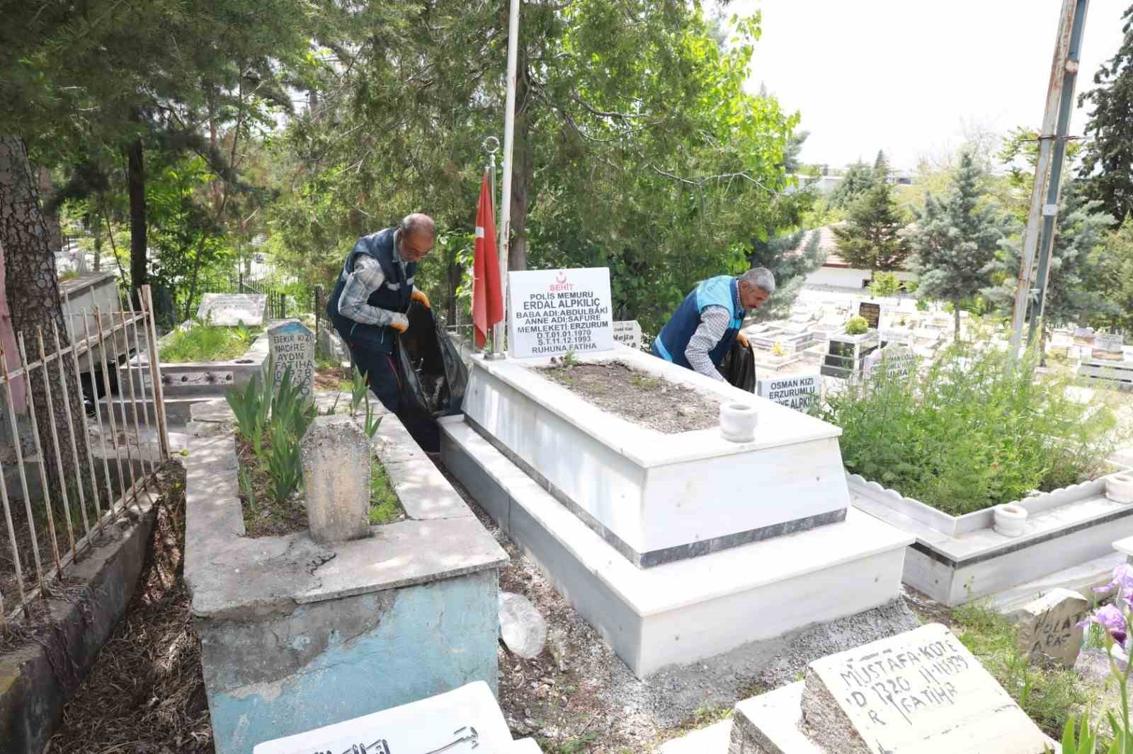 Battalgazi Belediyesi&rsquo;nden bayram &ouml;ncesi yoğun mesai

