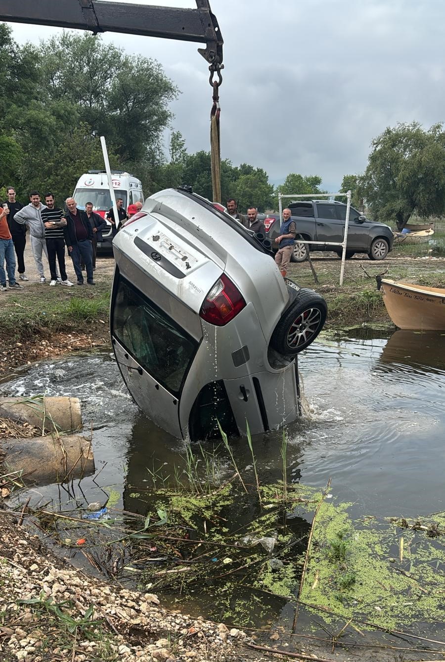 Bursa&rsquo;da otomobil g&ouml;le u&ccedil;tu
