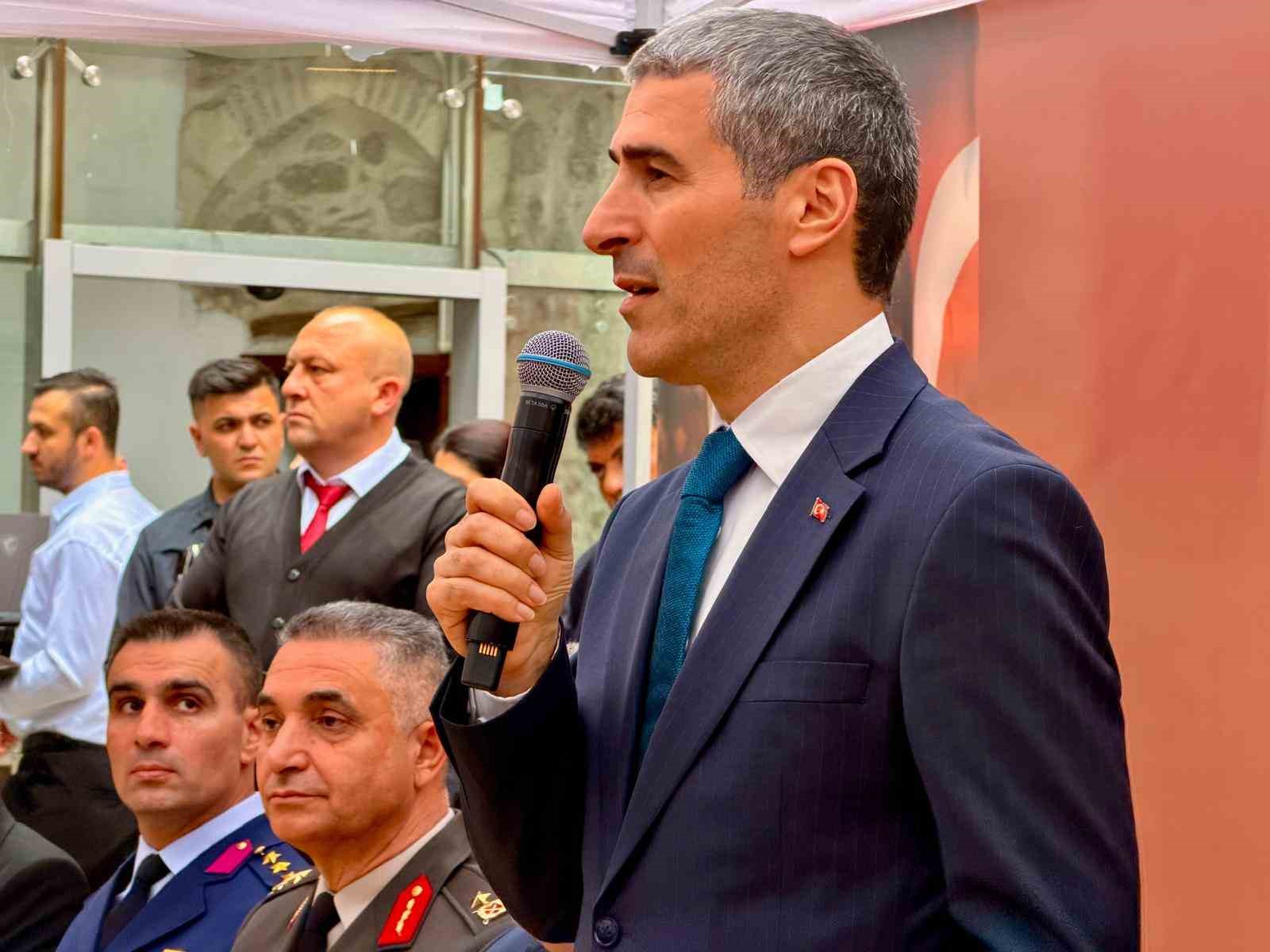 Vali Aktaş: "Huzurlu bir bayram i&ccedil;in gerekli asayiş ve trafik tedbirleri alındı"
