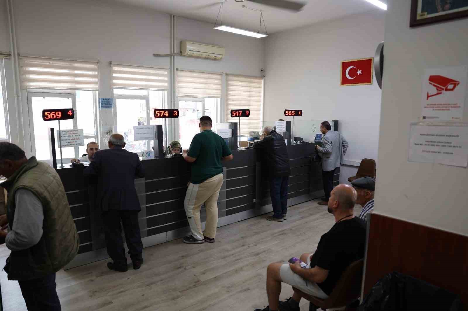 Emlak, Çevre Temizlik ve İlan Reklam Vergilerinin birinci taksit ödemeleri devam ediyor