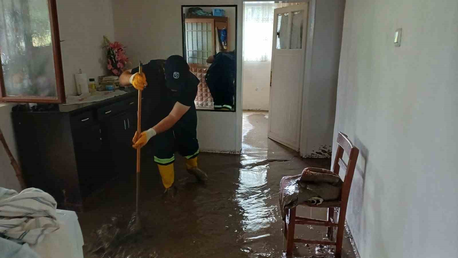 HBB ekipleri D&ouml;rtyol&rsquo;da teyakkuzda
