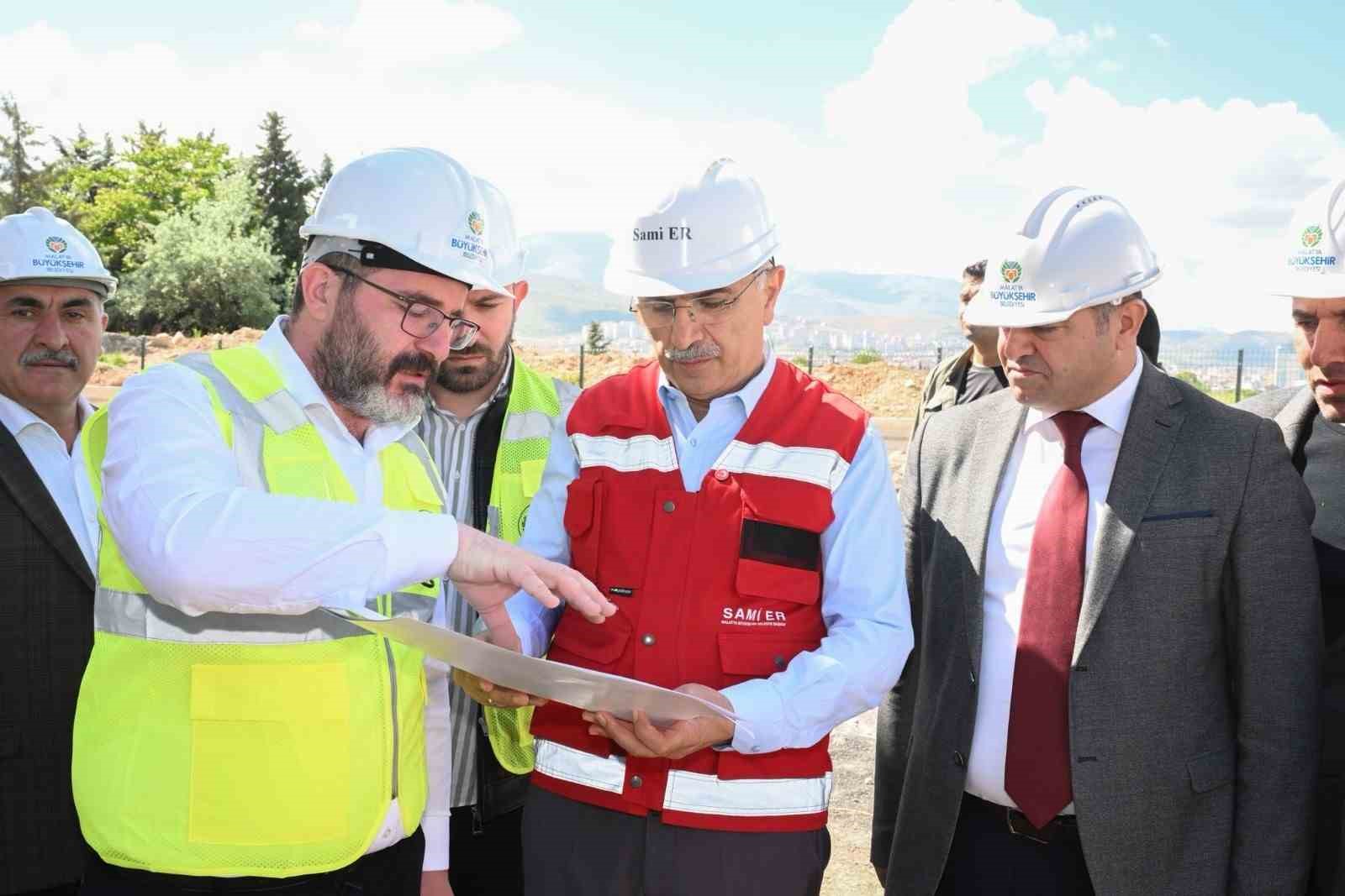 Başkan Er: "&Ccedil;ocuk ve gen&ccedil;lerimiz i&ccedil;in &ouml;nemli yatırımları hayata ge&ccedil;iriyoruz"
