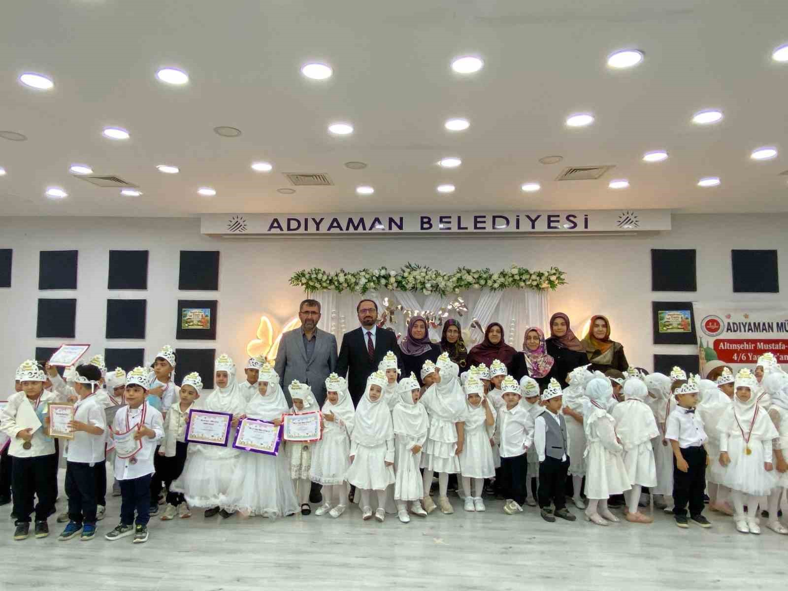 4-6 yaş Kur&rsquo;an Kursu &ouml;ğrencilerinden yılsonu programı
