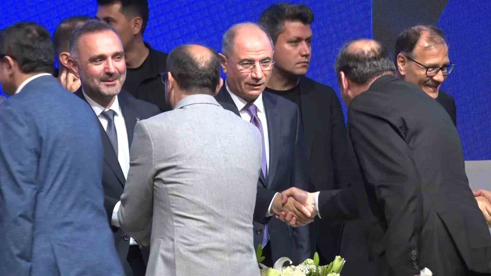 AK Parti Bursa&rsquo;da bayramlaşma programında birlik ve beraberlik mesajları
