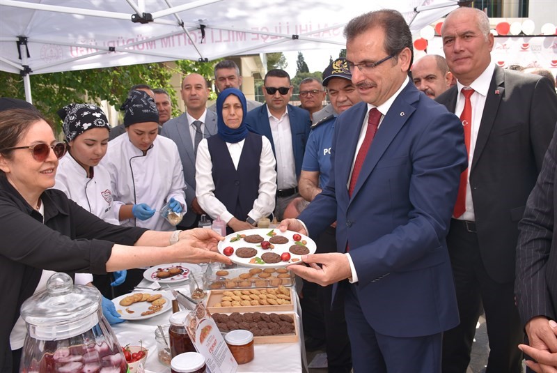 Salihli’nin coğrafi işaretli lezzetleri tanıtıldı
