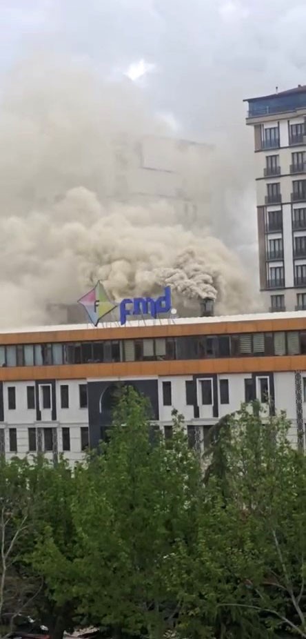 Elazığ’da çıkan baca yangını korkuttu