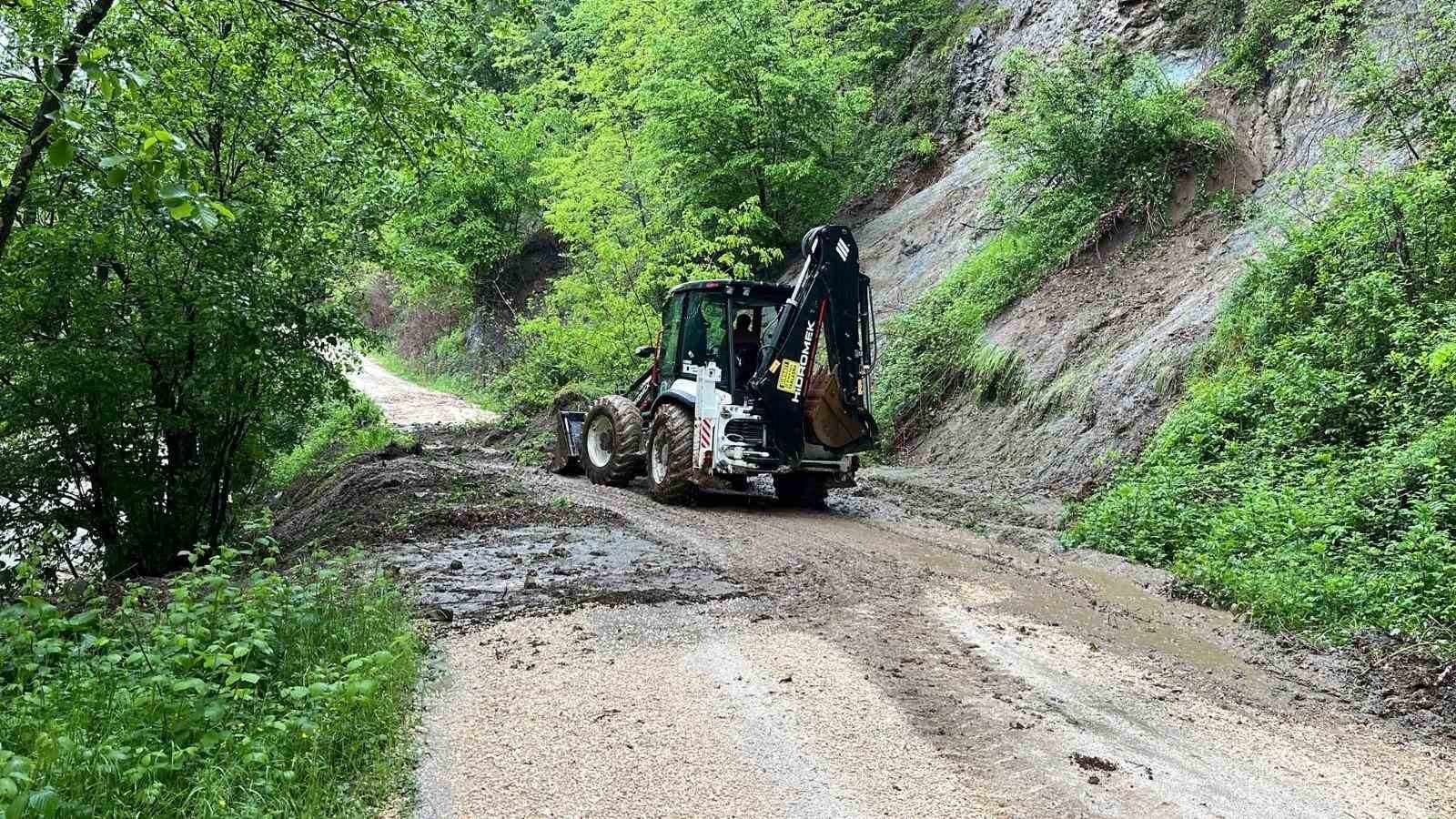Ordu&rsquo;da 24 saatte 214 heyelan meydana geldi
