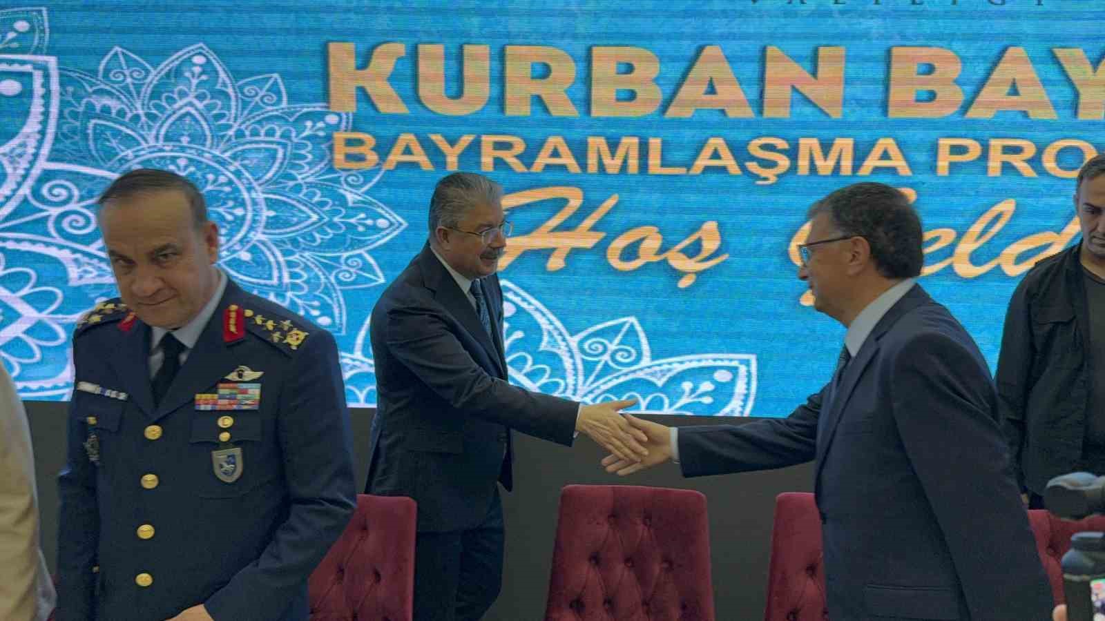Eskişehir Valisi Yılmaz&rsquo;dan bayram &ouml;ncesi yola &ccedil;ıkacaklara uyarı
