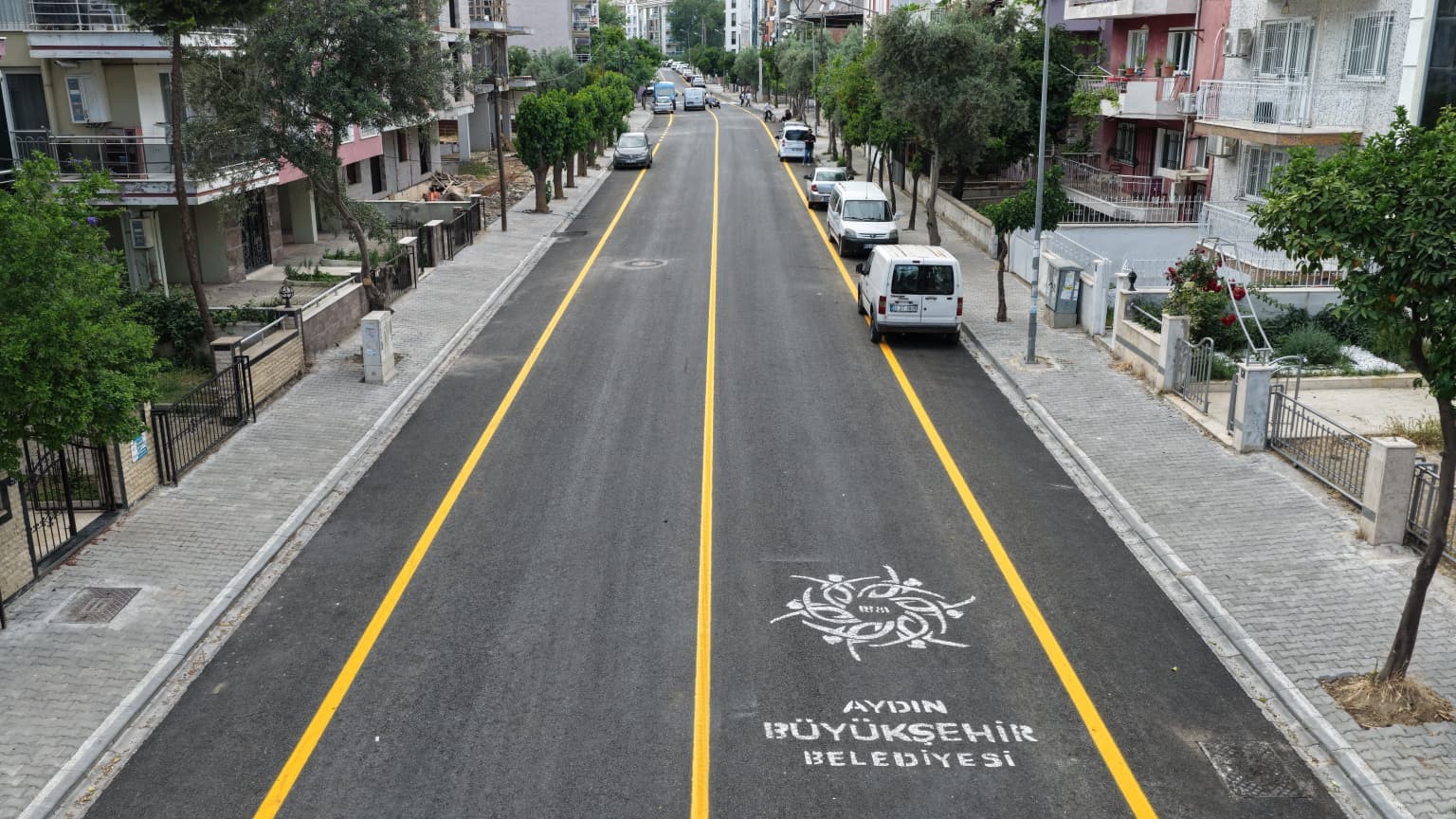Büyükşehir, Fidanlık Caddesi’ni yeniledi
