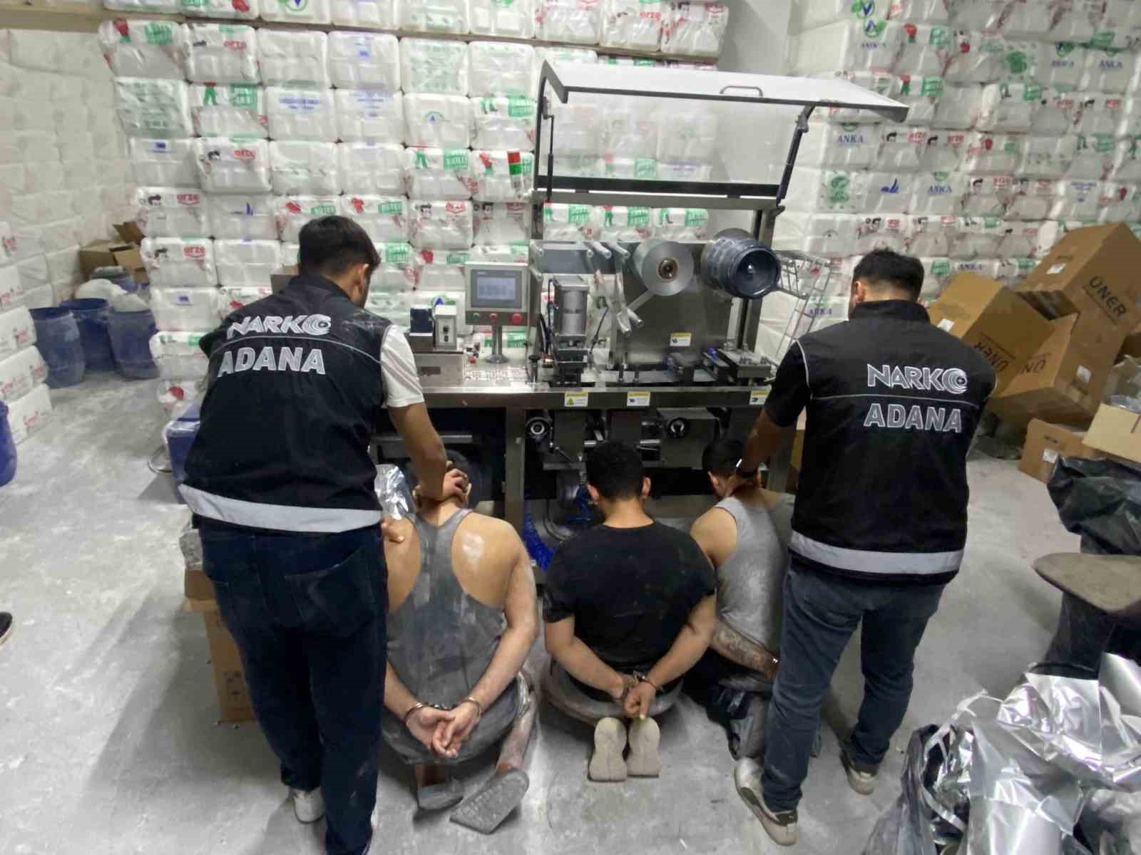 Adana’da dev operasyon: 4 milyon uyuşturucu hap ile 3 ton 994 kilogram etken madde ele geçirildi