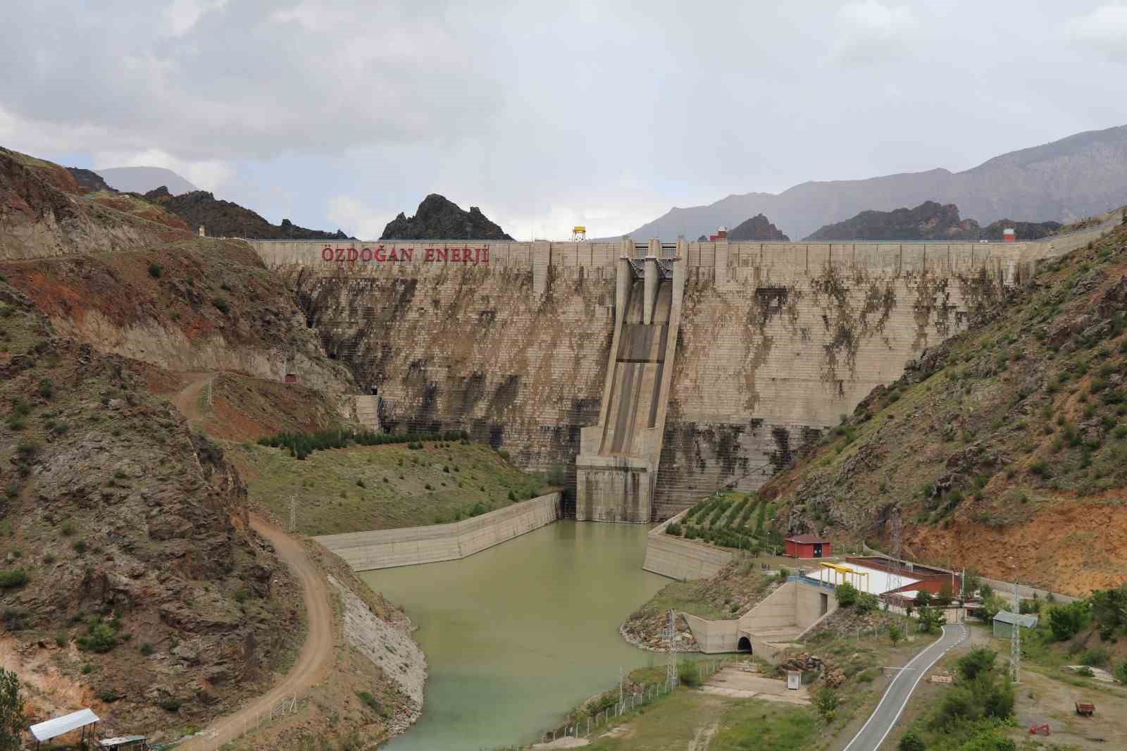 Ayvalı Barajı’nda yüzde yüz doluluk, kapaklar açılabilir