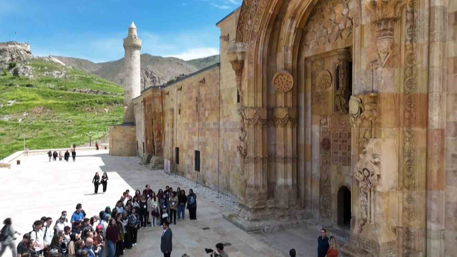 Şifahanede asırlar sonra yeniden ritim yükseldi