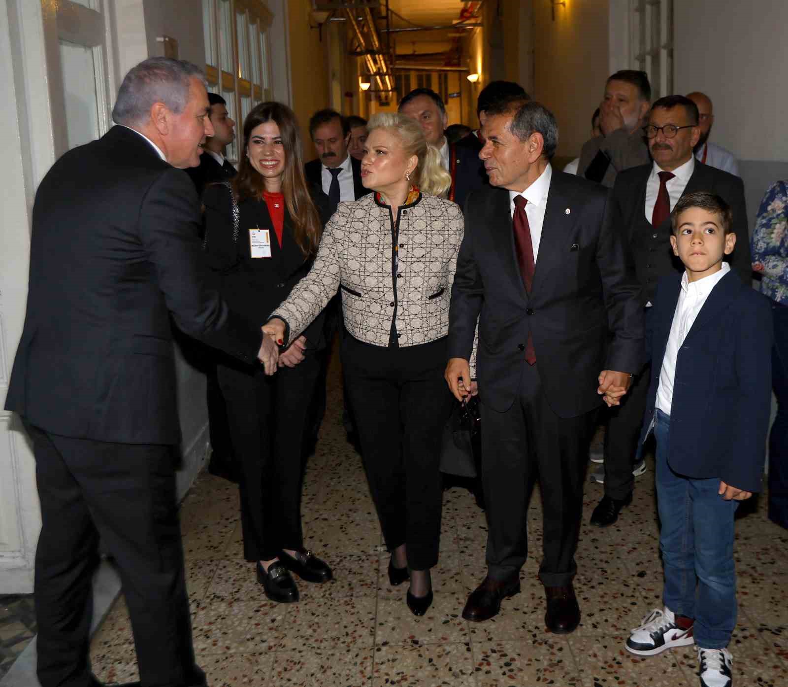 Dursun &Ouml;zbek oyunu kullandı
